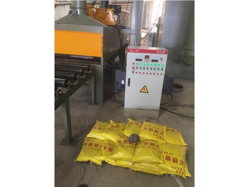 龍巖劈開磚噴砂機生產廠家,劈開磚噴砂機