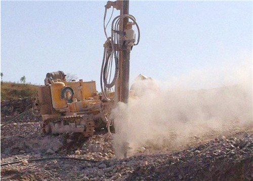 四川正億鉆機租賃,鉆機