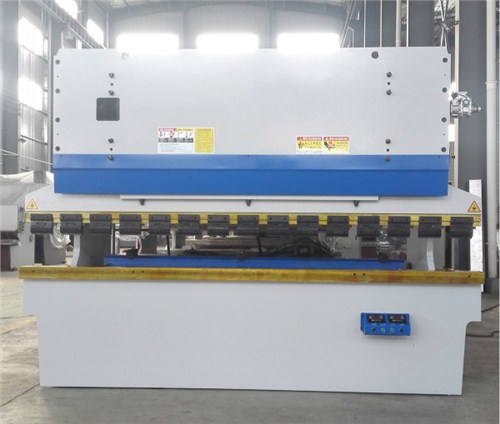 專業(yè)生產(chǎn)折彎?rùn)C(jī)生產(chǎn)商,折彎?rùn)C(jī)