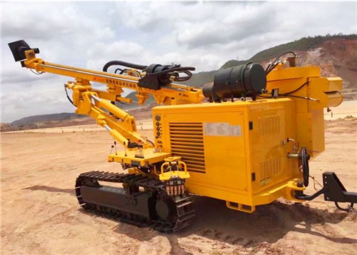 云南昆明出租鉆機,鉆機